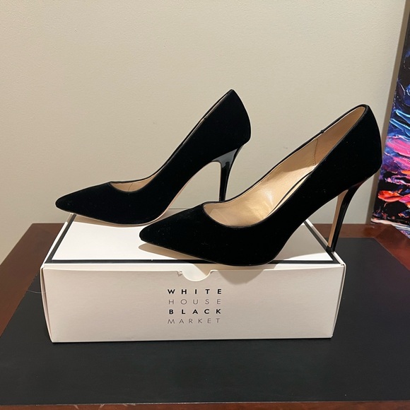 WHBM Olivia Black Velvet Pumps Heels Size 8.5 - Picture 7 of 11